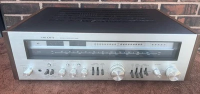 Receptor estéreo HH Scott 390R Monster 120WPC años 70 raro funcionando Foto 1 de 4