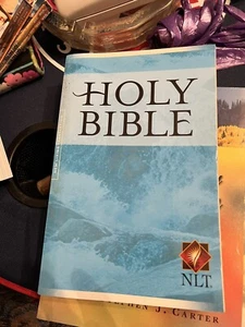 Holy Bible New Living Translation - Paperback By Tyndale Gift And Award Edition - Picture 1 of 10