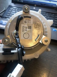 2010-2013 TOYOTA PRIUS VENTOLA RAFFREDDAMENTO BATTERIA IBRIDA VENTOLA G9230-47070 - Foto 1 di 4