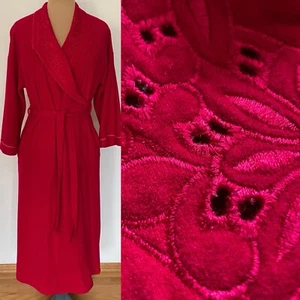 Vintage 70s Velour Robe *Small* VANITY FAIR Pink Embroidered Bathrobe - Picture 1 of 7