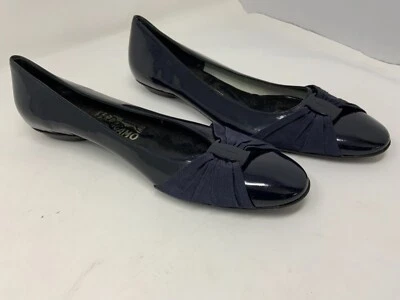 Ferragamo Mujer Azul Marino Charol 8.5 AAAA Zapatos Estrechos Foto 1 de 4