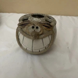 VTG STONEWARE POTTERY FACE FUNNY Toothbrush Holder ROBERT EAKIN SIGNED ORIGINAL - Picture 1 of 5