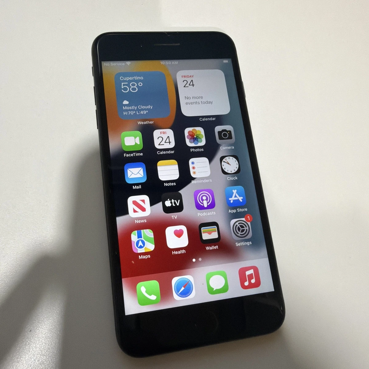 ぷーたん様　iPhone7 Plus 256GB 中古　新品バッテリー付き iPhone7 Plus Apple版SIMフリー 32GB MNRA2J/A A1785 新品未使用