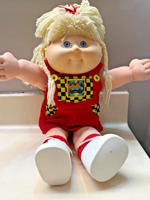 Vintage 1990 Cabbage Patch Kids Pop n Style Doll Blonde Hair Blue Eyes Moveable - Image 1 of 4