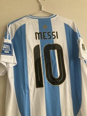 Camiseta Lionel Messi #10 / Copa Mundial Argentina Casa (Talla M) Clasificatorios WC2026 Foto 1 de 4