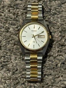 Seiko SQ Men 6923-8089 Day Date Two Tone Quartz Analog Watch Works - Free Ship! - Picture 1 of 10