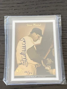 2003 Upper Deck Ultimate Collection Stan Musial On Card Auto 6/30 Legendary Cut - Picture 1 of 3