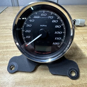 HARLEY-DAVIDSON GENUINE SPEEDOMETER MPH BLACK ROAD KING POLICE 69200126 2014-23 - Picture 1 of 14