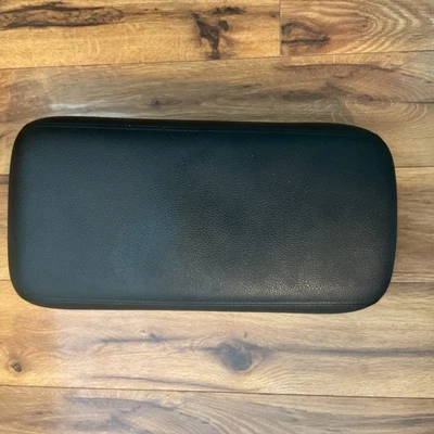 Mitsubishi Outlander 2014-2018 consola central tapa reposabrazos negro OEM Foto 1 de 2