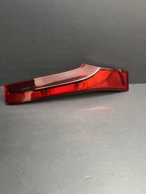 OEM 2015/20 Honda Fit Passenger Right Liftgate Light Reflector 34150-T5A-A11/A10 - Image 1 of 4