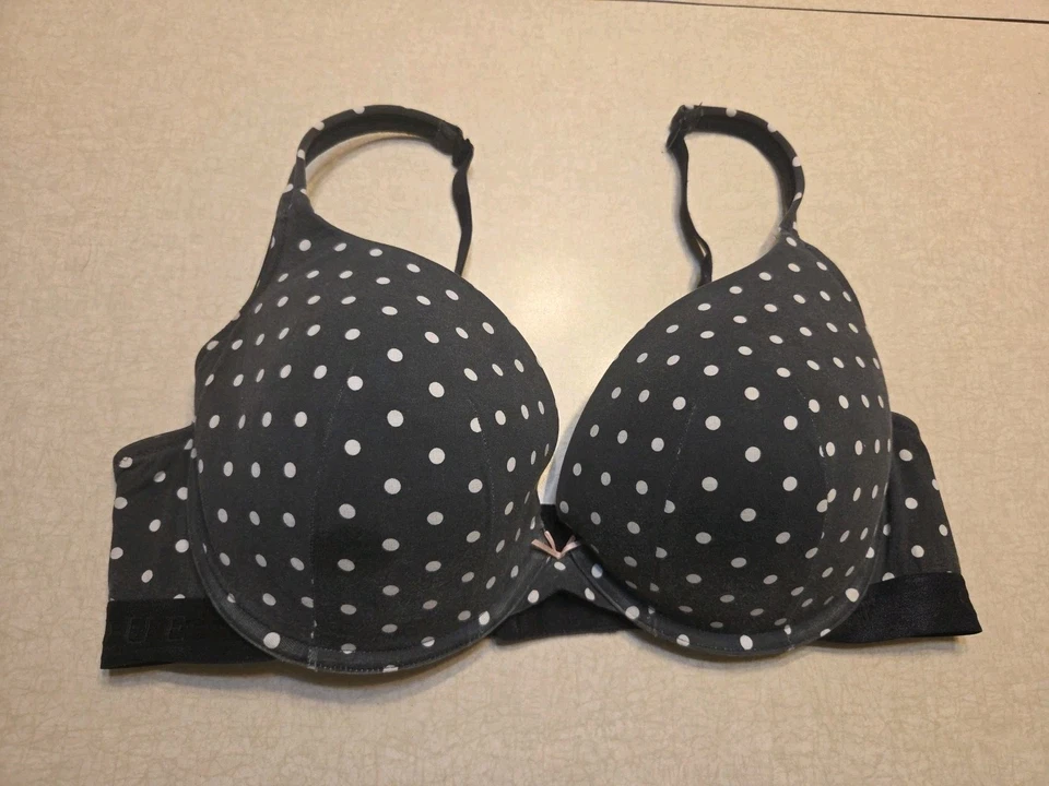 Sujetador Cacique 44DD Boost Plunge Negro Blanco Lunares Acolchado Con Aros Foto 1 de 4