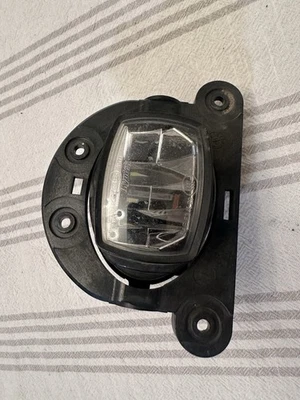 2021-2025 Jeep Grand Cherokee LED 68447904AC LH Or RH Fog Light OEM 186900 — 第 1/3 张图片