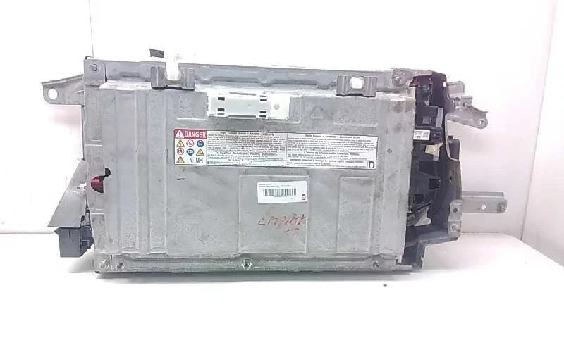 BATERÍA AA038AP1 / 2581862 PARA TOYOTA YARIS HYBRID FEEL Foto 1 de 4