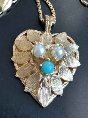 14K YELLOW GOLD PEARLS AND TURQUOISE HEART PENDANT NECKLACE - Image 1 of 4