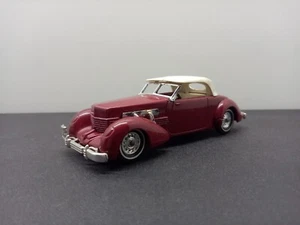 Matchbox Models Of Yesterday 1937er Cord Model 812 Cabrio dunkelrot Modellauto  - Bild 1 von 5