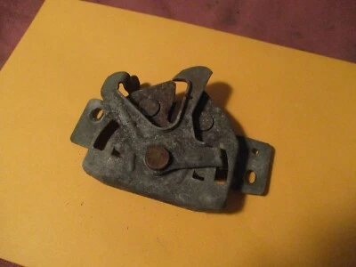 OEM 1989-1998 SUZUKI SIDEKICK GEO TRACKER CAPÓ PESTILLO - VOLANTE A LA IZQUIERDA Foto 1 de 2