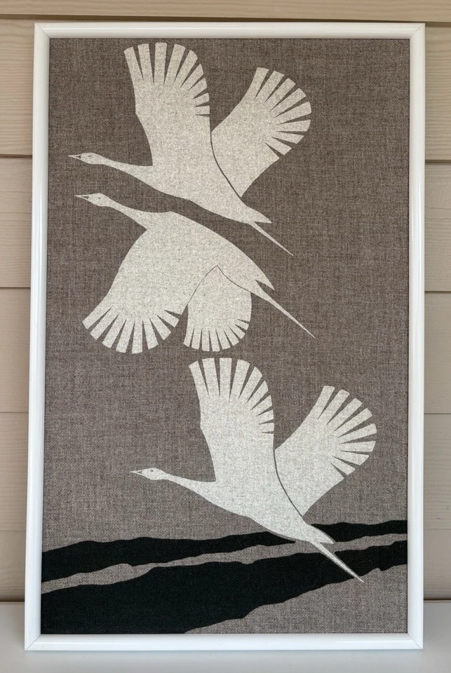 Arte textil MCM Birds in Flight de FLITE Screen Art, inc. Enmarcado Foto 1 de 4