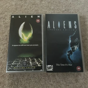 Alien & Aleins - VHS Cassettes CBS Rated 18 - VGC - Picture 1 of 8