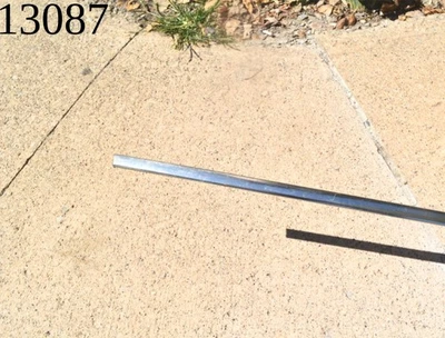 GMC Suburban 1960 1963 personalizado de lujo exterior inferior izquierda ventana del conductor moldura 61 Foto 1 de 4