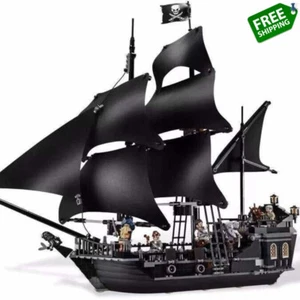 Pirates of the Caribbean Black Pearl Interchangeable Includes 6 figures - Picture 1 of 7