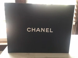CHANEL Papier Einkaufstasche - Bild 1 von 3