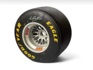 Pneumatico usato Michael Schumacher BBS / GoodYear Ferrari corsa 1998 - Foto 1 di 14