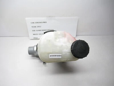 2015-2018 Lincoln MKS Brake Master Cylinder 2A032 OEM - Image 1 of 4
