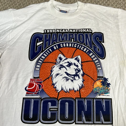 Vintage 1999 UCONN Womens Huskies NCAA National Champions T Shirt Basketball LG Cover
