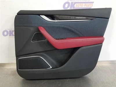 17 2017 MASERATI LEVANTE OEM PASSENGER RIGHT FRONT DOOR TRIM PANEL RED CARBON FI Foto 1 de 4