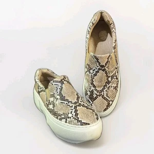 J Slides Women's Slip On Platform Cleo Sneakers Sz 6 - Picture 1 of 5