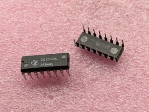 1 pz. Chip Ram ZA1250NL 128Kx1 Ram per IBM Marca Texas Instruments - Foto 1 di 1