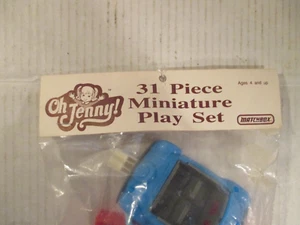 DE COLECCIÓN MATCHBOX OH JENNY 31 piezas conjunto miniatura 1988 Nuevo de Lote Antiguo - Imagen 1 de 7