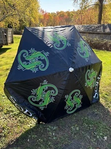 VINTAGE 90S SOBE ADVERTISING UMBRELLA 58" WIDE Rare Vtg Market Table Lizard Logo - Picture 1 of 11