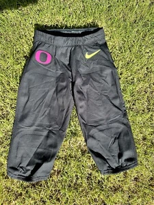 Oregon Ducks 2022 Breast Cancer Nike Football Pant Game Used Team Issue Gr. 26 - Bild 1 von 9