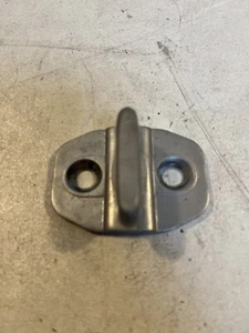 2007-11 Mercedes W204 C Class Door latch Catch Striker plate all doors 11000049B - Picture 1 of 4