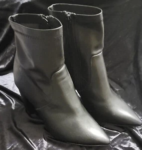 Catherine Malandrino Bolonie Boots Sz 10 Black Ankle Boots 3 Inch Heel Side Zip - Picture 1 of 14