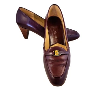Etienne Aigner Vintage Burgundy Leather Pumps Gold A Accent Made in Italy - Picture 1 of 15