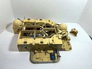 LEGO Star Wars: Master Builder: Mos Eisley Bodega 75290 (2020) - Imagen 1 de 11
