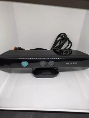 Original Microsoft XBox 360 Kinect Sensor 1414, Kamera (ohne Netzteil) + Spiele. - Bild 1 von 4