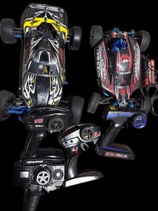 Tornado Traxxas 3.3 Jato e gatto rosso con pezzi di ricambio extra vendo così com'è - Foto 1 di 7