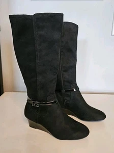 Stivali eleganti East 5th donna Ellerton tacco zeppa nero ecopelle scamosciata taglia 9,5 M - Foto 1 di 10