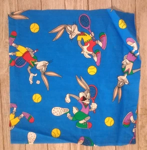 Tela de coser tenis Looney Tunes Bugs Bunny artesanía longitud pieza 11" x 10,5" - Imagen 1 de 2