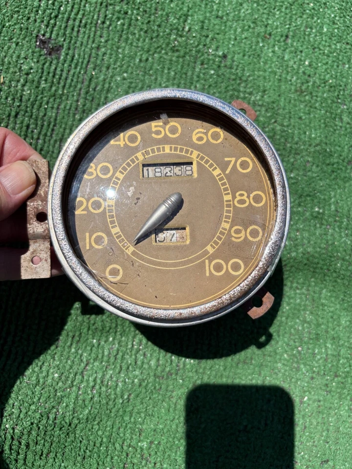 1939 Ford Standard speedometer 39 — 第 1/4 张图片