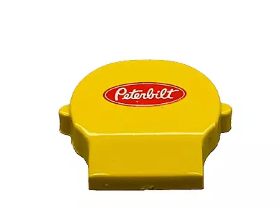 1/64 DCP PARTS YELLOW PETERBILT 359/379/389 5TH WHEEL PLATE COVER - Image 1 of 3