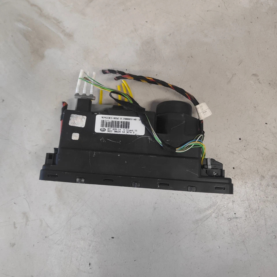 Mercedes CLK 320 W208 2001 bomba de vacío cierre centralizado 2088001148 Foto 1 de 4