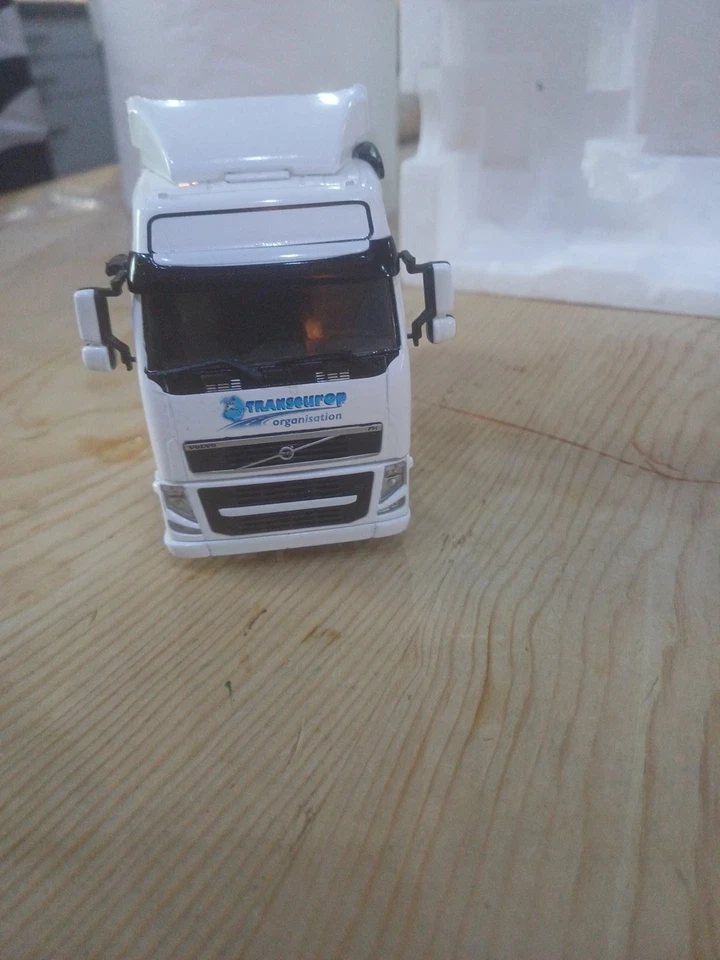 ELIGOR 1/43 CAMION VOLVO FH 480 remorque baché TRANSEUROP - Photo 1/4