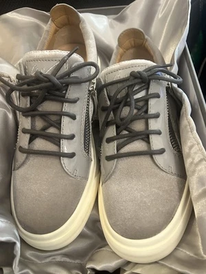 GIUSEPPE  ZANOTTI Authentic Women's Frankie Low-top Sneaker, $695 MSRP, NWT - Image 1 of 4