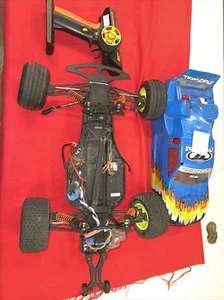 LOSA0096 xxx-t sport parts car with radio - Picture 1 of 9