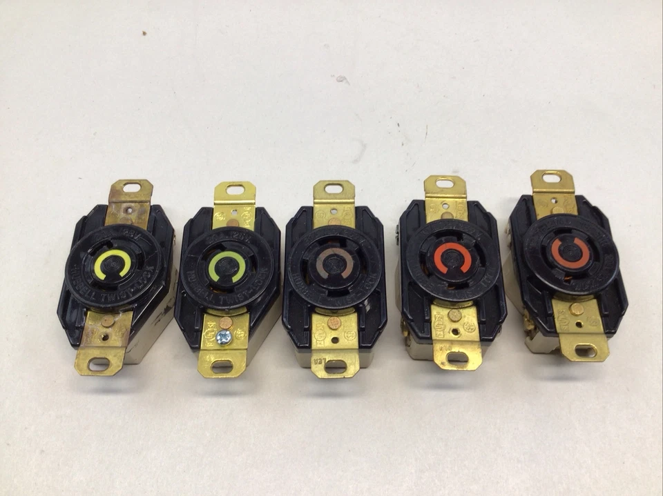 Hubbel 5 Total x2 20A 125V x2 30A 125/250V x1 20A 125/250V - Image 1 of 4