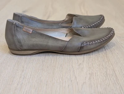 Mocasines Pikolinos Bari Laurel Cuero Punta Verde Blanco Puntada "X" Talla 9.5 Foto 1 de 4